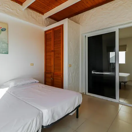 Apartment La Palmita Sea Views *