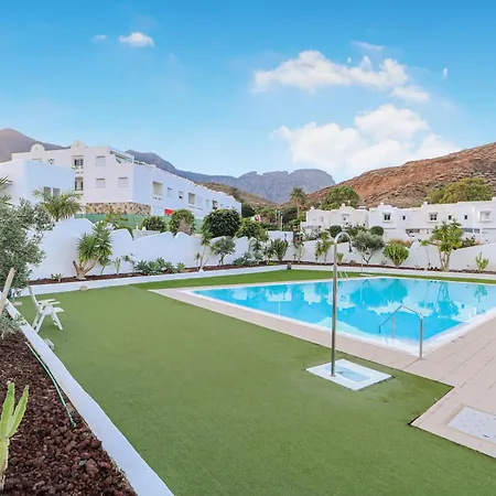 Apartment La Palmita Sea Views